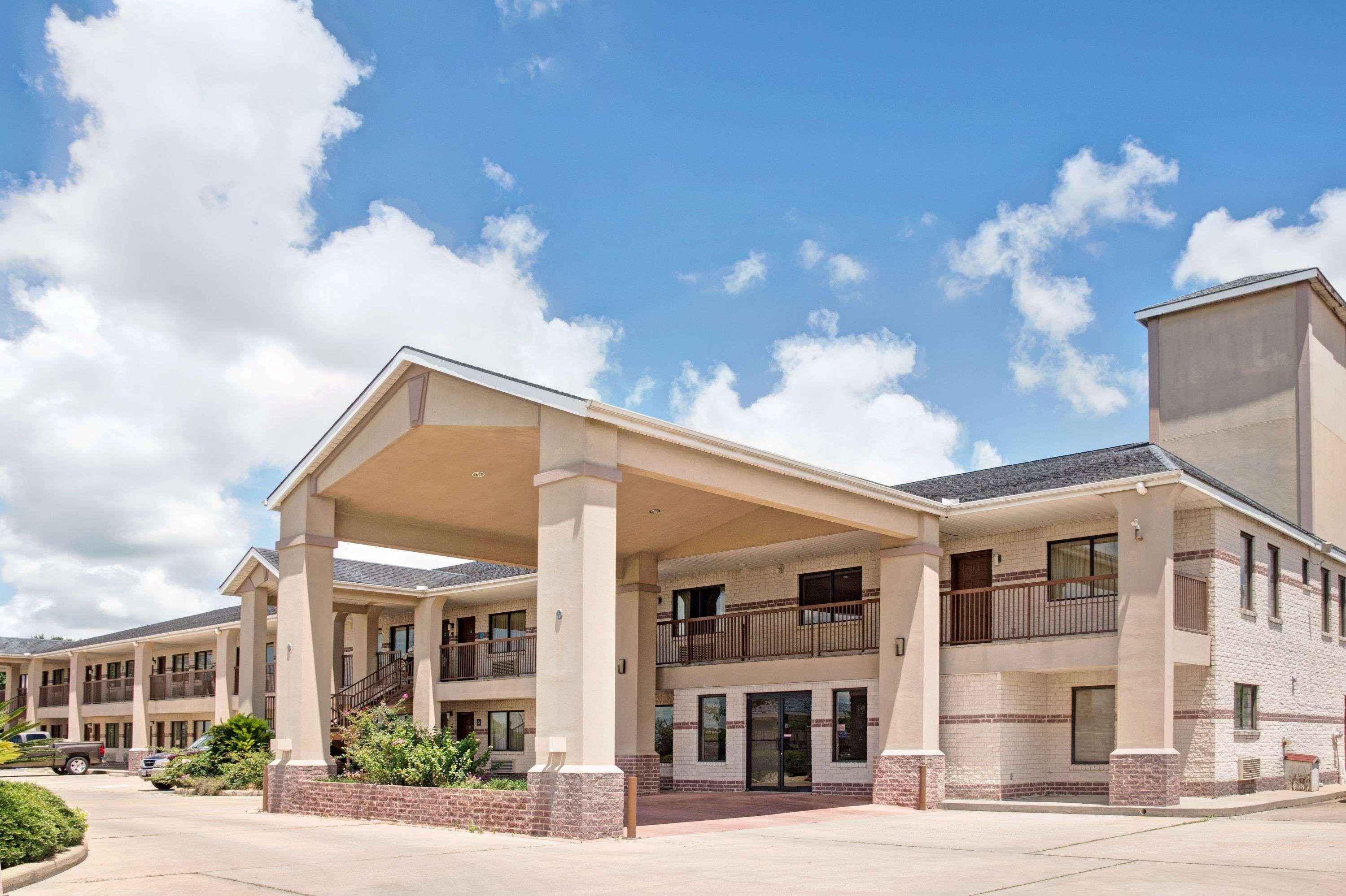 Days Inn By Wyndham El Campo Tx מראה חיצוני תמונה